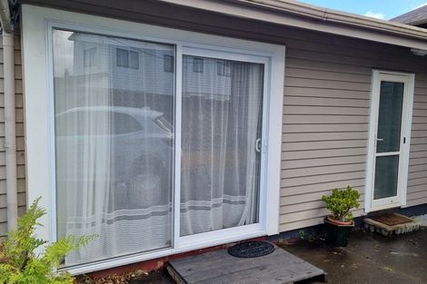 Photo of property in 309 Great North Road, Henderson, Auckland, 0612