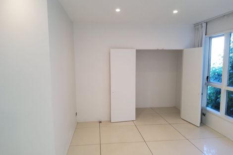 Photo of property in 11 Robieson Street, Roseneath, Wellington, 6011