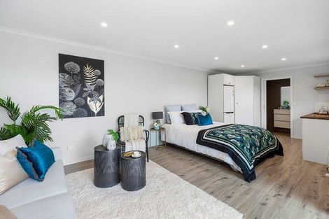 Photo of property in 56 Maupuia Road, Maupuia, Wellington, 6022