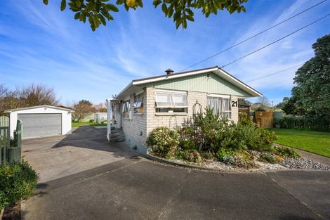 Photo of property in 21 Flower Street, Bulls, 4818