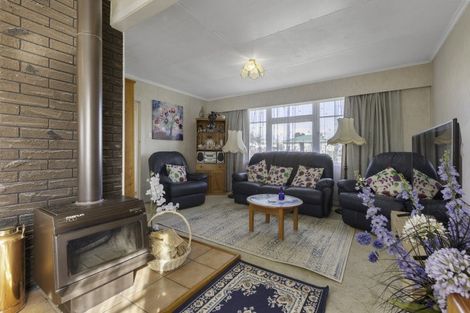 Photo of property in 120 Browne Street, Waitara, 4320