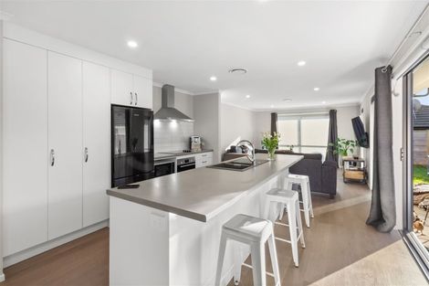 Photo of property in 42 Tradewinds Drive, Whitby, Porirua, 5024