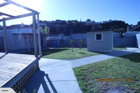 Photo of property in 107 Thackeray Street, Napier South, Napier, 4110