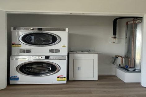 Photo of property in 93 Papatupu Way, Kumeu, 0810