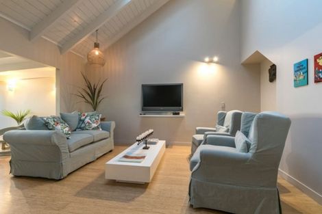 Photo of property in 91 Princes Street, Northcote Point, Auckland, 0627