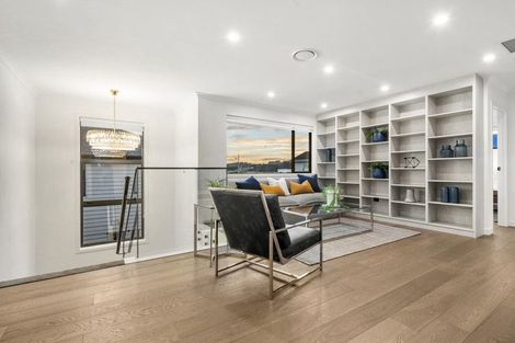 Photo of property in 5 Kina Place, Long Bay, Auckland, 0630