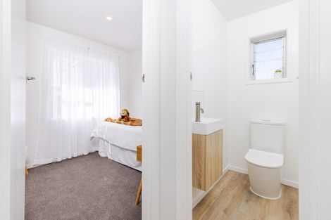 Photo of property in 10a Tarbett Road, Hillcrest, Hamilton, 3216