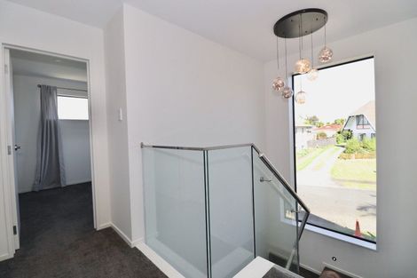 Photo of property in 7d Pinehurst Place, Wattle Downs, Auckland, 2103