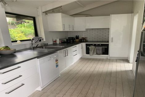 Photo of property in 24 Bedford Street, Northland, Wellington, 6012