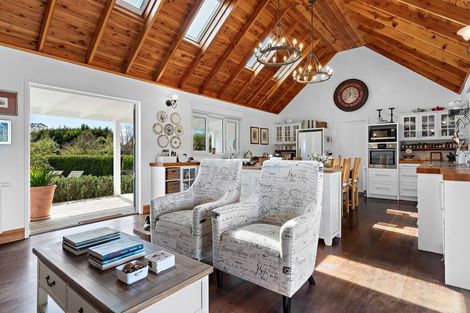 Photo of property in 4 Campbell Drive, Martinborough, 5711