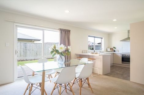 Photo of property in 21 Faringdon Boulevard, Rolleston, 7615