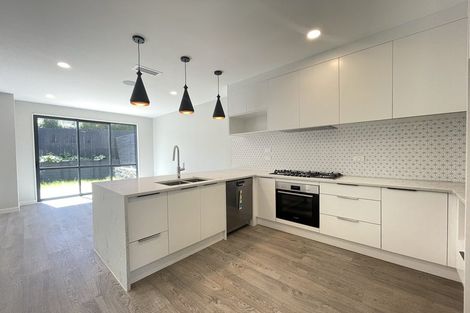Photo of property in 355c Beach Road, Campbells Bay, Auckland, 0630