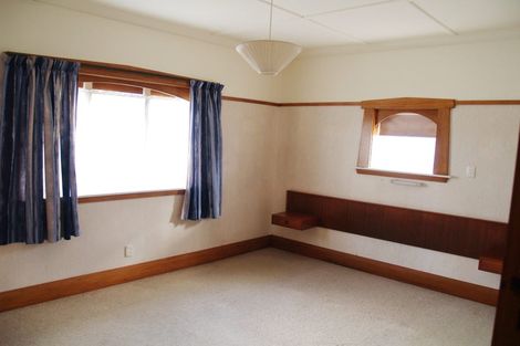 Photo of property in 297 The Parade, Island Bay, Wellington, 6023