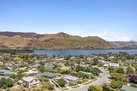 Photo of property in 105 Hunter Crescent, Wanaka, 9305