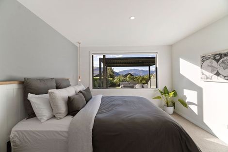 Photo of property in 3 Caithness Court, Jacks Point, Queenstown, 9371