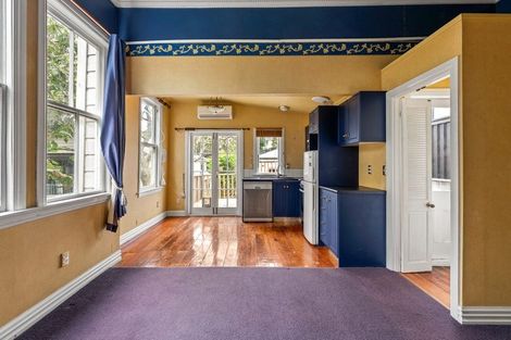 Photo of property in 15 Nairn Street, Mount Cook, Wellington, 6011