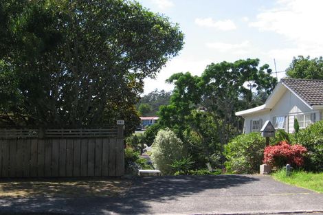 Photo of property in 2/24 Vandeleur Avenue, Birkdale, Auckland, 0626