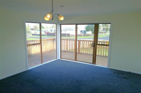 Photo of property in 1/1 Carter Place, Manurewa, Auckland, 2102