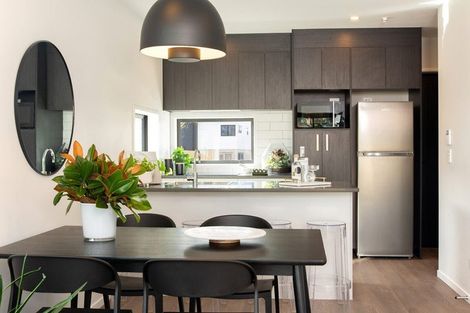 Photo of property in 11 Whati Lane, Henderson, Auckland, 0612