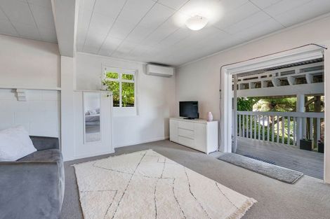 Photo of property in 11 Swann Beach Road, Stanmore Bay, Whangaparaoa, 0932