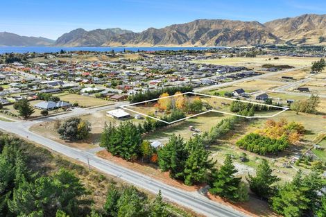 Photo of property in 8 Cemetery Road, Lake Hawea, Wanaka, 9382