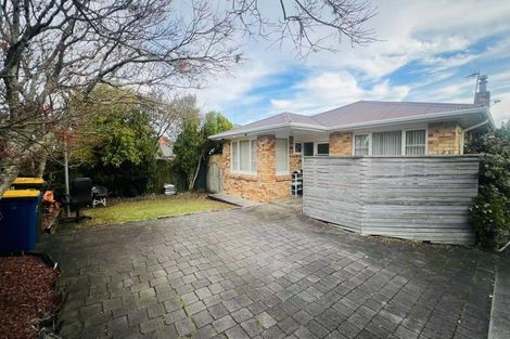 Photo of property in 1/172 Forrest Hill Road, Forrest Hill, Auckland, 0620