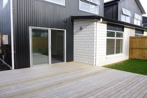 Photo of property in 70u3 Mahoe Street, Melville, Hamilton, 3206
