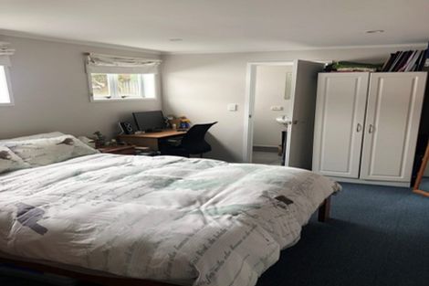 Photo of property in 9 Royal Street, Berhampore, Wellington, 6023