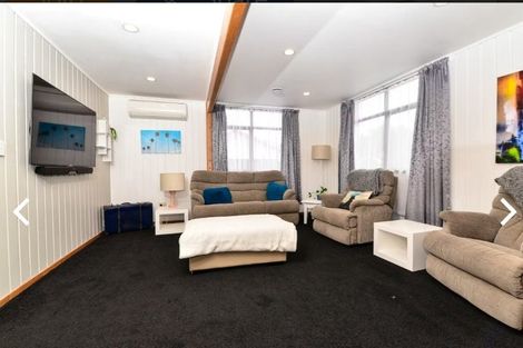 Photo of property in 50 Poaka Avenue, Dinsdale, Hamilton, 3204