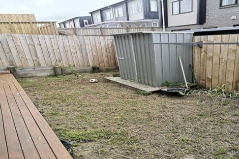 Photo of property in 9b Poruru Close, Papakura, 2110