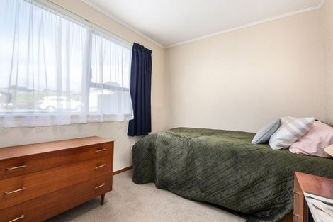 Photo of property in 124 Pikarere Street, Titahi Bay, Porirua, 5022
