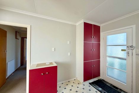 Photo of property in 71b Barrett Street, Westown, New Plymouth, 4310