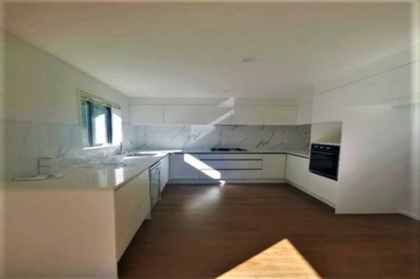 Photo of property in 13c Orton Street, Glenfield, Auckland, 0627
