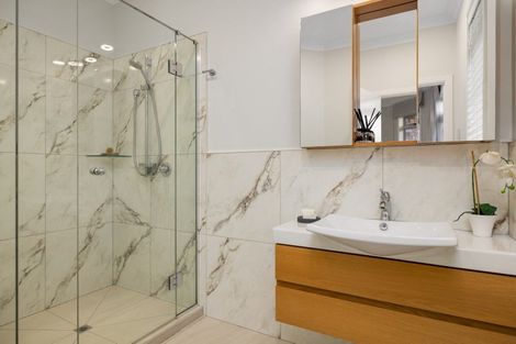 Photo of property in 16r Elder Lane, Bethlehem, Tauranga, 3110