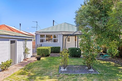 Photo of property in 246 Geraldine Street, Edgeware, Christchurch, 8013