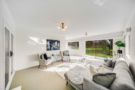 Photo of property in 2/8 Kentigern Close, Pakuranga, Auckland, 2010