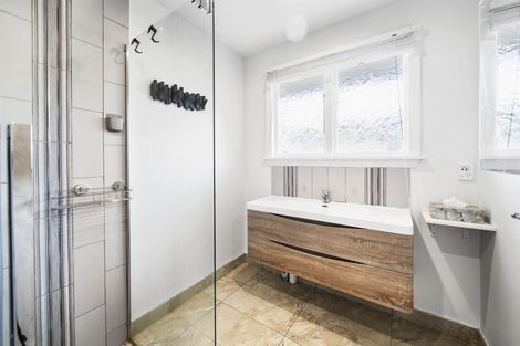 Photo of property in 2/385 Withells Road, Avonhead, Christchurch, 8042