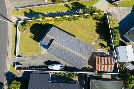Photo of property in 28 Doment Crescent, Orewa, 0931