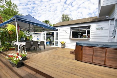 Photo of property in 45 Avondale Road, Taradale, Napier, 4112