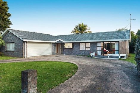 Photo of property in 42 Racecourse Road, Waiuku, 2123