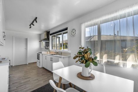 Photo of property in 34 Lothian Crescent, Strathern, Invercargill, 9812