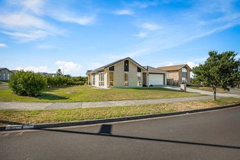 Photo of property in 57 Pohutukawa Parade, Riverhead, 0820