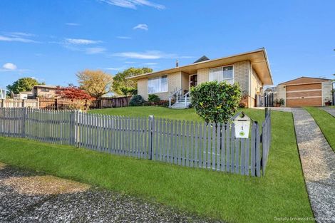 Photo of property in 1 Milsom Place, Te Puke, 3119