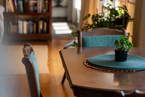 Photo of property in 13 Thurleigh Grove, Karori, Wellington, 6012