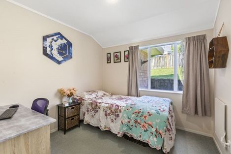 Photo of property in 10 Ryden Place, Glen Eden, Auckland, 0602