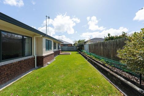 Photo of property in 77 Lyndhurst Street, Takaro, Palmerston North, 4412