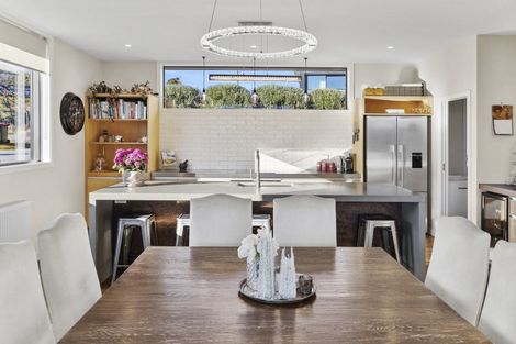 Photo of property in 35 Kirimoko Crescent, Wanaka, 9305