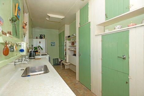 Photo of property in 384 Aberdeen Road, Gisborne, 4010