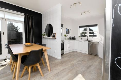 Photo of property in 243 Fraser Street, Te Awamutu, 3800