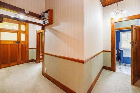 Photo of property in 56 Ongo Road, Hunterville, 4730